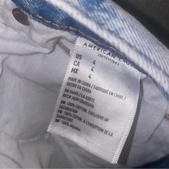 American Eagle Mom Shorts | Size 4 - Picture 3 of 3